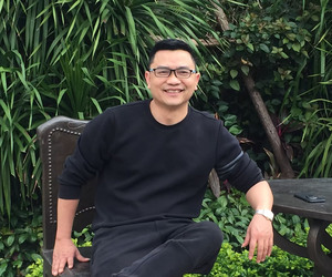 柏藤楼梯 杜泽初