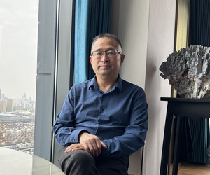 天工楼梯  袁仁华